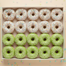 Afbeelding in Gallery-weergave laden, 20 Mini Donuts Wit-Lichtgroen
