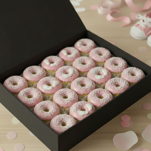 Afbeelding in Gallery-weergave laden, Roze babyshower donuts in zwarte doos
