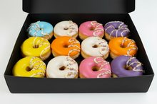 Afbeelding in Gallery-weergave laden, Swirl Donut Box 12 stuks

