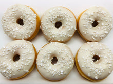 Afbeelding in Gallery-weergave laden, Mini Donut Box &#39;Just Married&#39;
