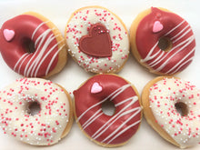 Afbeelding in Gallery-weergave laden, Mini Donut Box &#39;Liefde&#39;
