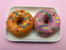 Afbeelding in Gallery-weergave laden, Mini Donut Box &#39;Gefeliciteerd&#39; 2 stuks
