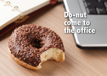 Afbeelding in Gallery-weergave laden, Mini Donut Box + wenskaart &#39;Thuiswerken&#39;
